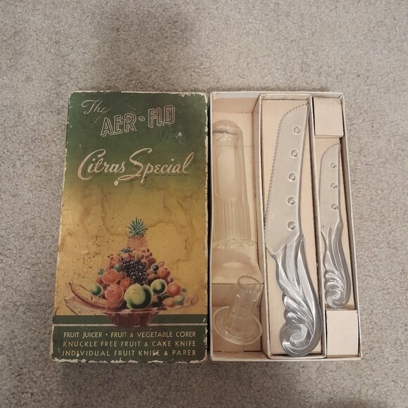 Rare From the 1930's Aer-Flo Citrus Special Lucite Set - Picture 1 of 7